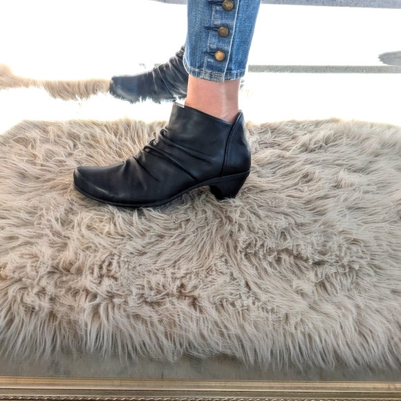 NAOT Advance Ankle Boots Handmade in Israel - Picture 8 of 15